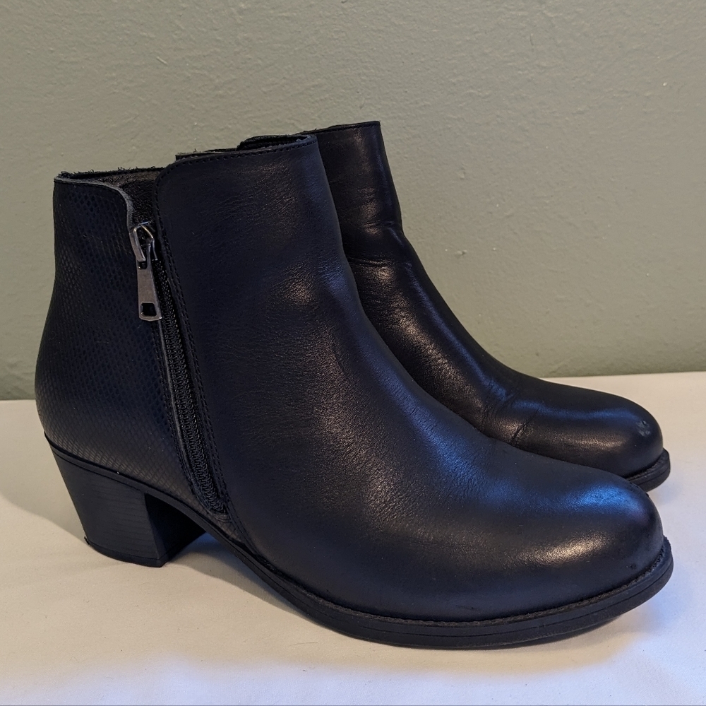 Propét Black Women's Tobey Obsolete Fashion Boot Size 6